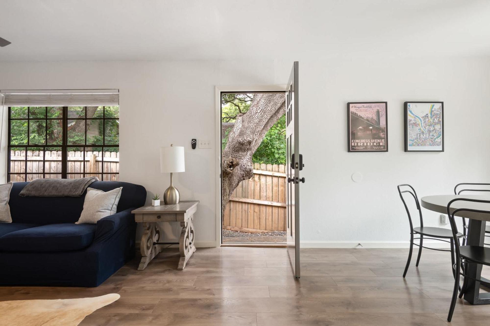Charming 2 Bedroom Unit With Large Yard ออสติน ภายนอก รูปภาพ